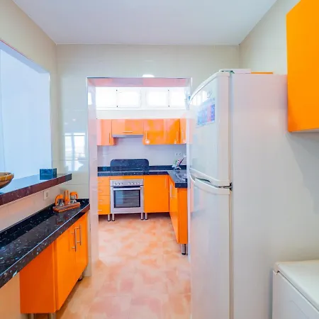 Cubo's Seaview Evy Playa Apartment *
